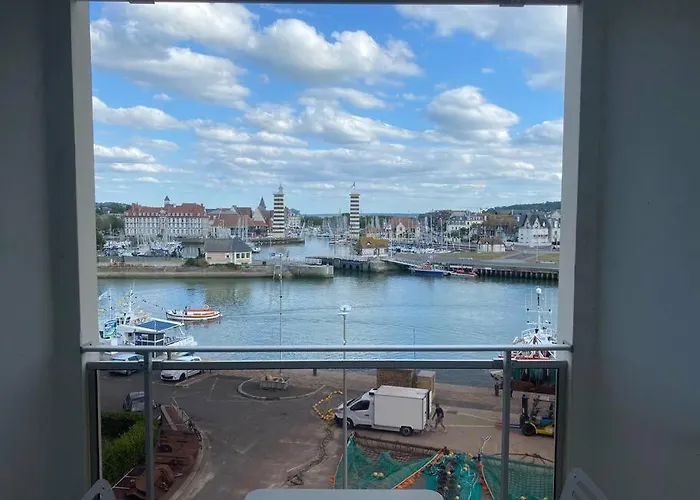 Tres Joli 2p Au Trouville- Piscine & Vue Port 滨海图维列