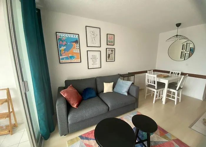 Tres Joli 2p Au Trouville- Piscine & Vue Port * 滨海图维列