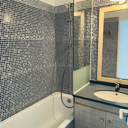 Tres Joli 2p Au Trouville- Piscine & Vue Port Apartmán *